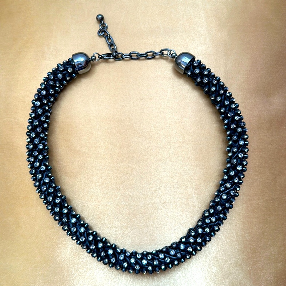 Necklace black/silver color